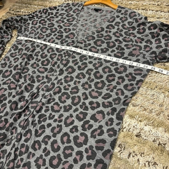 Torrid 4X Slub Boyfriend Cardigan Grey Pink Leopard Button-Front Sweater - Picture 9 of 11